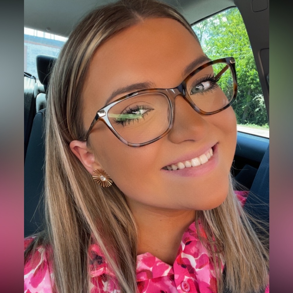 Meet your Posher, Meredith